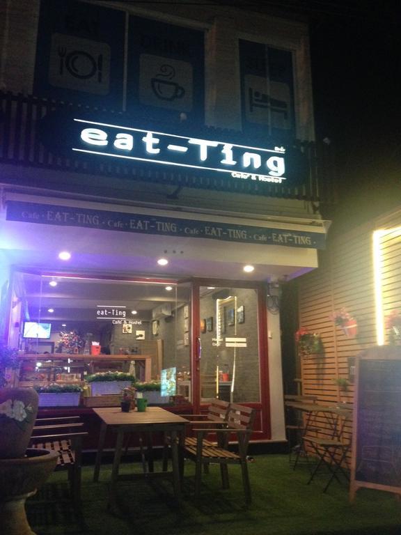 بيت شباب Eat-Ting Bang Sao Thong المظهر الخارجي الصورة
